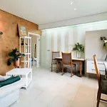 1 Neu Apartament