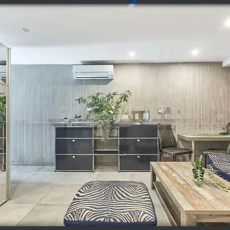 Apartment Neu